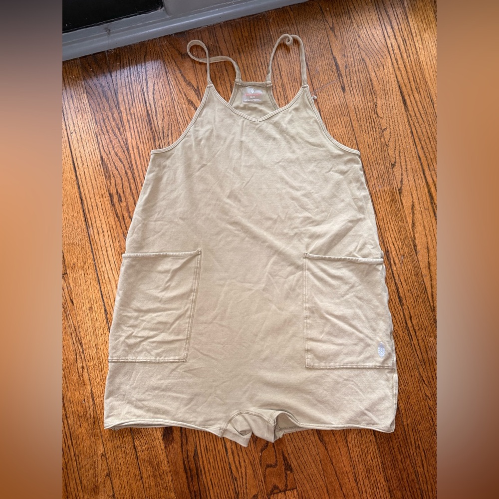 Hot shot romper in muted green, xs